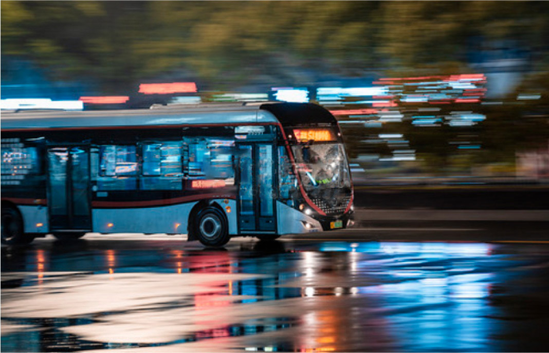 亮化公交候車亭，照亮回家的路